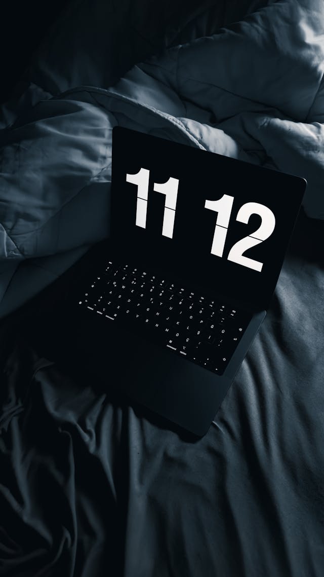 Late‑Night Conversations—Good or Bad?
