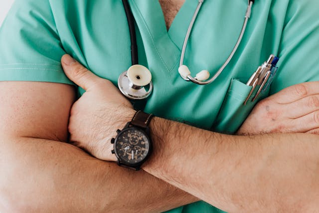 Grounding with Pacemakers: What Experts Say