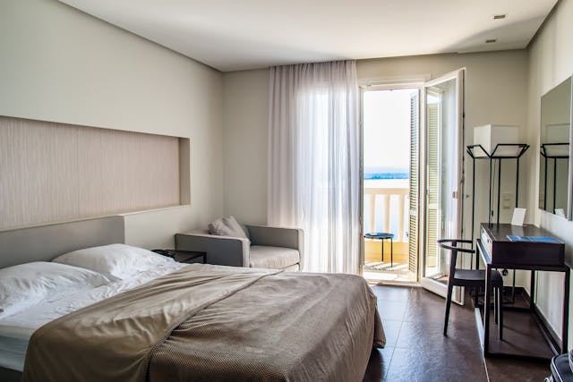 Bedrooms That Age Gracefully